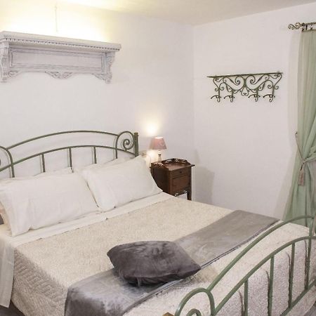 Appartamento Con Parcheggio E Giardino Assisi Bagian luar foto